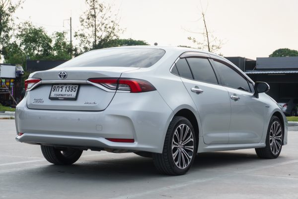 TOYOTA ALTIS 1.8 HV HIGH AT ปี2019 จด ปี2020 - Image 10