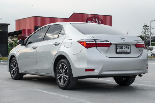 TOYOTA ALTIS 1.8 V AT ปี2016 (2ขฒ259) - Image 8