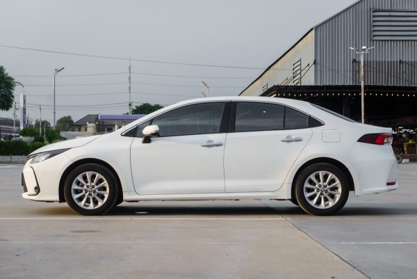 TOYOTA ALTIS 1.6 G AT ปี2020 ( 9กว3294) - Image 7