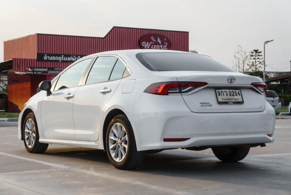 TOYOTA ALTIS 1.6 G AT ปี2020 ( 9กว3294) - Image 8
