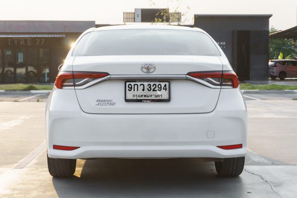 TOYOTA ALTIS 1.6 G AT ปี2020 ( 9กว3294) - Image 9