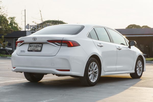 TOYOTA ALTIS 1.6 G AT ปี2020 ( 9กว3294) - Image 10