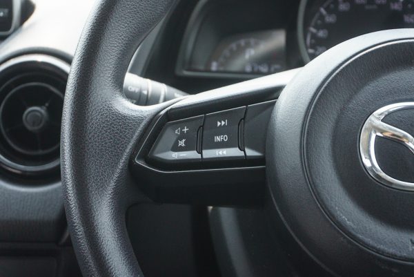MAZDA 2 1.3 SPORT STANDARD AT ปี2017 - Image 17