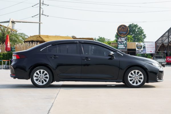 TOYOTA ALTIS 1.6 G AT ปี2020 (9กม6180) - Image 6