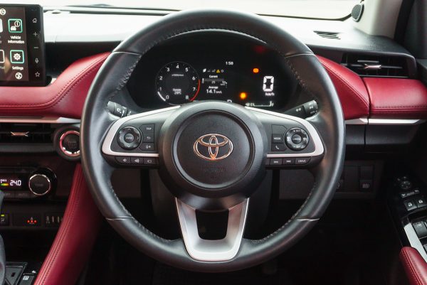 TOYOTA YARIS ATIV 1.2 PREMIUM LUXURY AT ปี2023 - Image 18