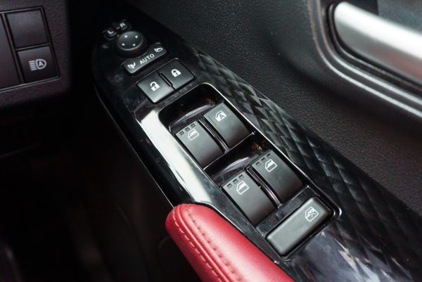TOYOTA YARIS ATIV 1.2 PREMIUM LUXURY AT ปี2023 - Image 21
