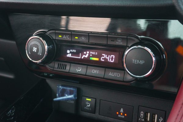 TOYOTA YARIS ATIV 1.2 PREMIUM LUXURY AT ปี2023 - Image 26