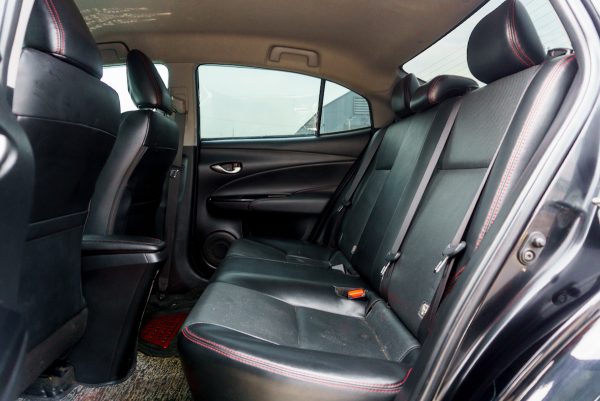 TOYOTA YARIS ATIV 1.2 S+ AT ปี2019 - Image 13