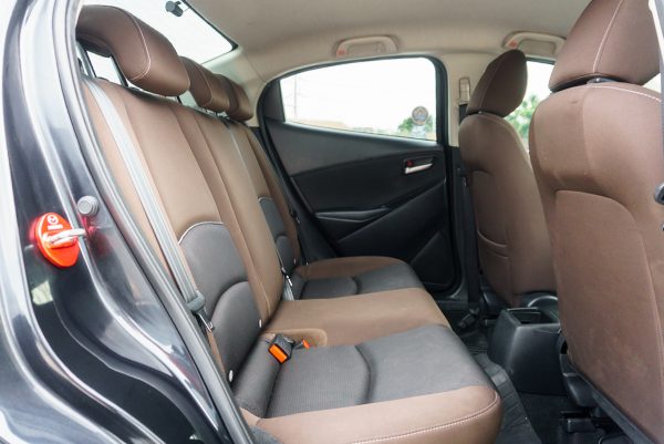 MAZDA 2 1.3 C AT ปี2022 - Image 12