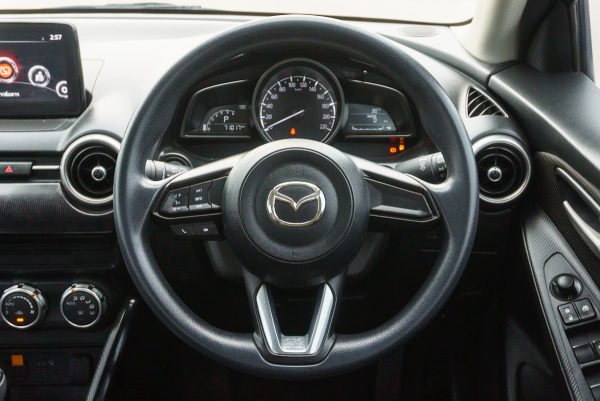MAZDA 2 1.3 C AT ปี2022 - Image 16