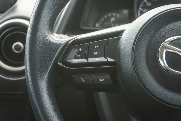 MAZDA 2 1.3 C AT ปี2022 - Image 17