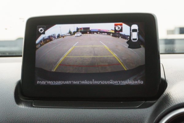 MAZDA 2 1.3 C AT ปี2022 - Image 22