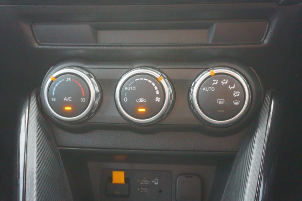 MAZDA 2 1.3 C AT ปี2022 - Image 23