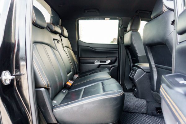 FORD RANGER DUAL CAB 2.0 HI-RIDER WILDTRAK AT ปี2022 จด ปี2023 - Image 12