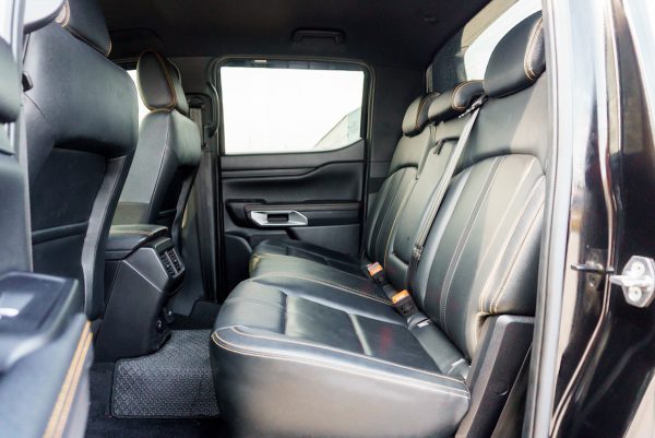 FORD RANGER DUAL CAB 2.0 HI-RIDER WILDTRAK AT ปี2022 จด ปี2023 - Image 13