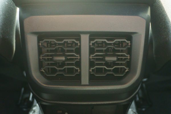 FORD RANGER DUAL CAB 2.0 HI-RIDER WILDTRAK AT ปี2022 จด ปี2023 - Image 17