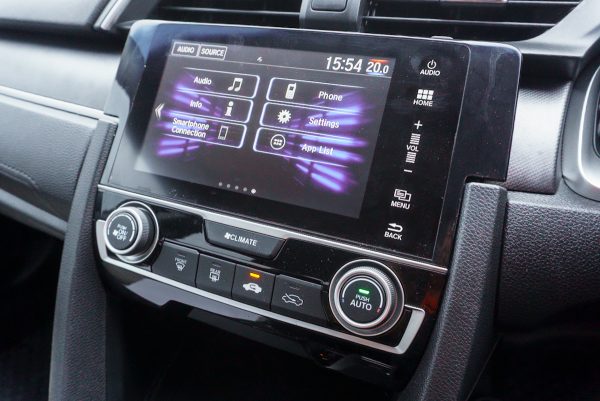 HONDA CIVIC 1.8 EL AT ปี2017 - Image 24