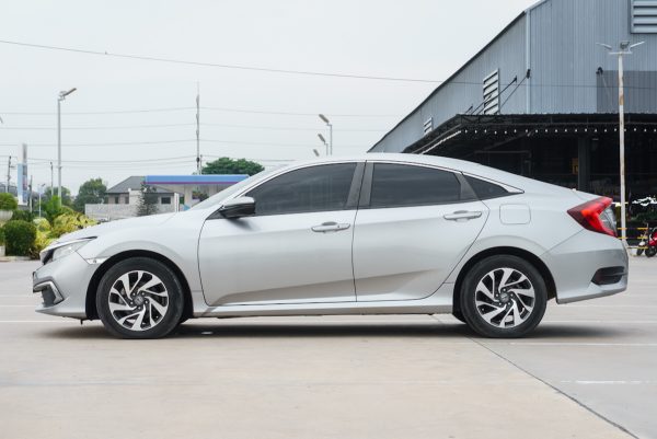 HONDA CIVIC 1.8 E AT ปี2019 จด ปี2020 - Image 7