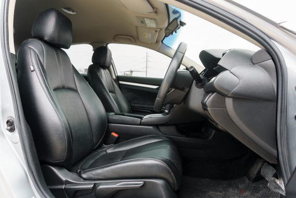 HONDA CIVIC 1.8 E AT ปี2019 จด ปี2020 - Image 11