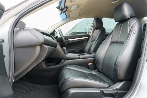 HONDA CIVIC 1.8 E AT ปี2019 จด ปี2020 - Image 14