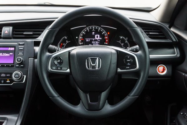 HONDA CIVIC 1.8 E AT ปี2019 จด ปี2020 - Image 16