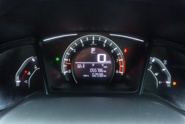 HONDA CIVIC 1.8 E AT ปี2019 จด ปี2020 - Image 29