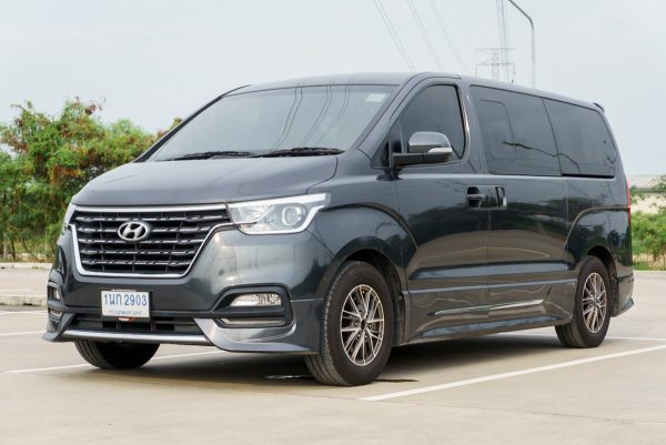 HYUNDAI H1 2.5 ELITE AT ปี2019 - Image 3