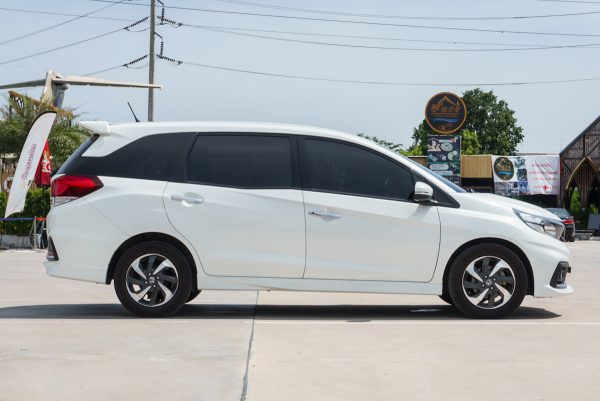 HONDA MOBILIO 1.5 RS AT ปี2017 จด ปี2018 - Image 6