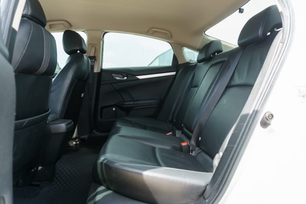 HONDA CIVIC 1.8 EL AT ปี2019 จด ปี2020 - Image 14