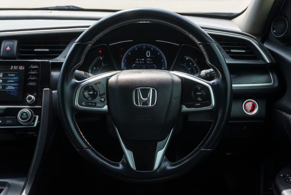 HONDA CIVIC 1.8 EL AT ปี2019 จด ปี2020 - Image 17