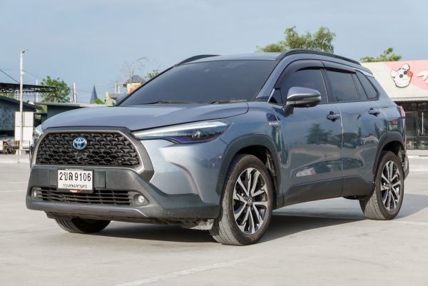 TOYOTA COROLLA CROSS 1.8 HYBRID PREMIUM SAFETY AT ปี2021 จด ปี2022 - Image 3