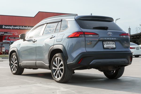 TOYOTA COROLLA CROSS 1.8 HYBRID PREMIUM SAFETY AT ปี2021 จด ปี2022 - Image 8