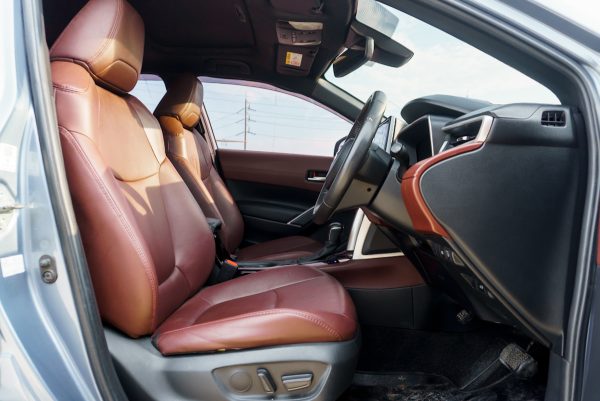 TOYOTA COROLLA CROSS 1.8 HYBRID PREMIUM SAFETY AT ปี2021 จด ปี2022 - Image 12