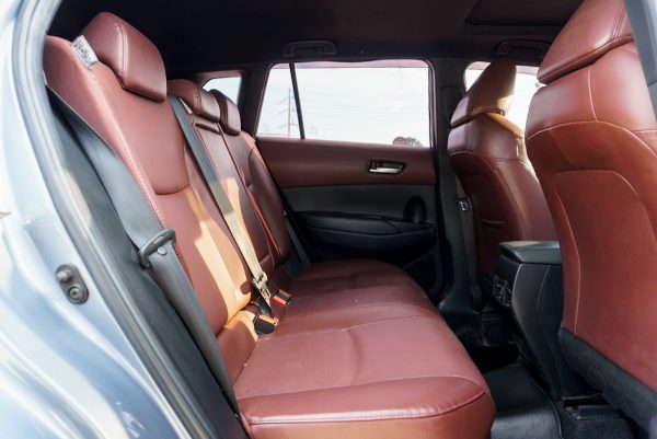 TOYOTA COROLLA CROSS 1.8 HYBRID PREMIUM SAFETY AT ปี2021 จด ปี2022 - Image 14