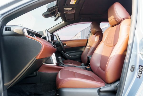 TOYOTA COROLLA CROSS 1.8 HYBRID PREMIUM SAFETY AT ปี2021 จด ปี2022 - Image 16
