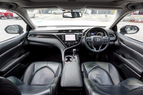 TOYOTA CAMRY 2.5 G AT 2019 - Image 16