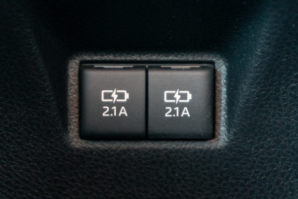 TOYOTA CAMRY 2.5 G AT 2019 - Image 19