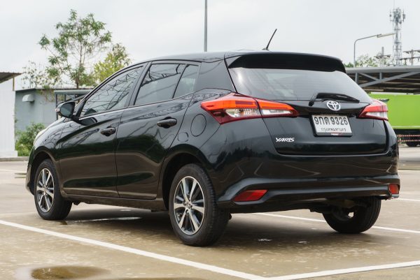TOYOTA YARIS 1.2 MID AT 2019 - Image 8