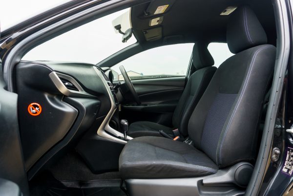 TOYOTA YARIS 1.2 MID AT 2019 - Image 14