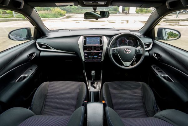 TOYOTA YARIS 1.2 MID AT 2019 - Image 15