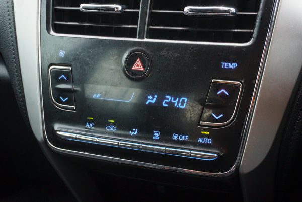 TOYOTA YARIS 1.2 MID AT 2019 - Image 23