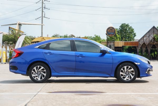 HONDA CIVIC 1.8 E AT 2020 - Image 6