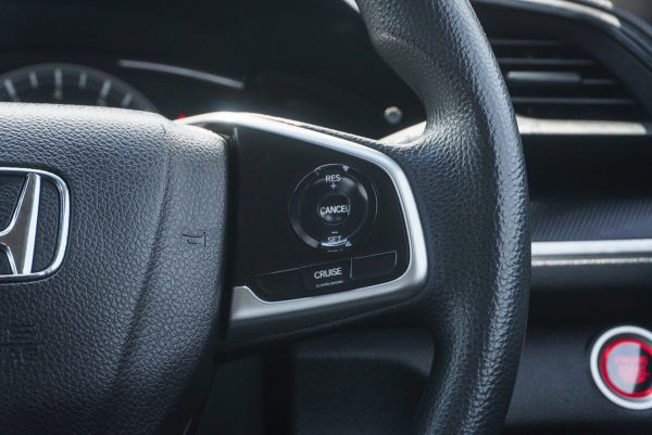 HONDA CIVIC 1.8 E AT 2020 - Image 18