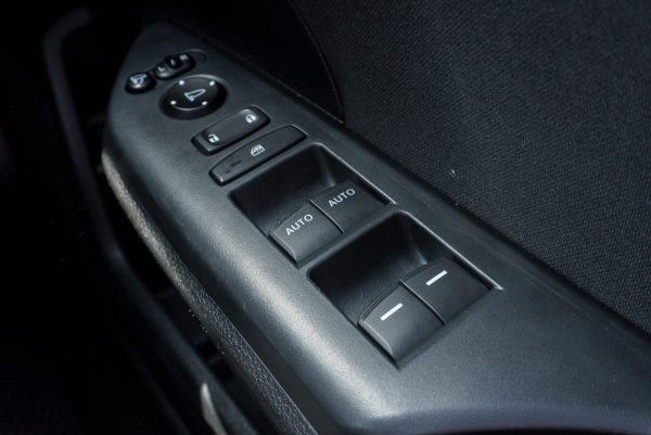 HONDA CIVIC 1.8 E AT 2020 - Image 19