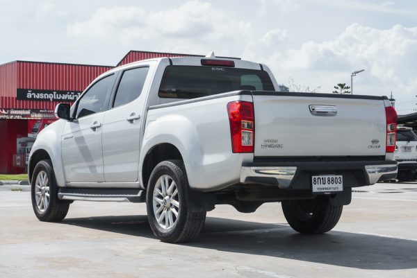 ISUZU D-MAX CAB 4 1.9 HI-LANDER  Z-PRESTIGE AT 2019 - Image 8