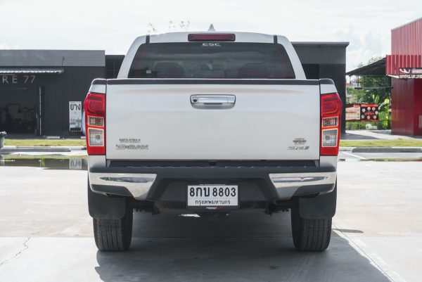 ISUZU D-MAX CAB 4 1.9 HI-LANDER  Z-PRESTIGE AT 2019 - Image 9