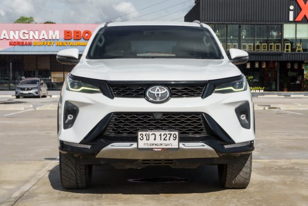 TOYOTA FORTUNER 2.4 LEADER AT 2022 - Image 4