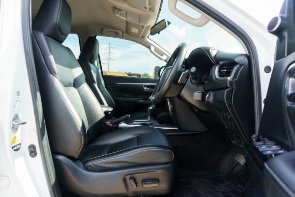 TOYOTA FORTUNER 2.4 LEADER AT 2022 - Image 11