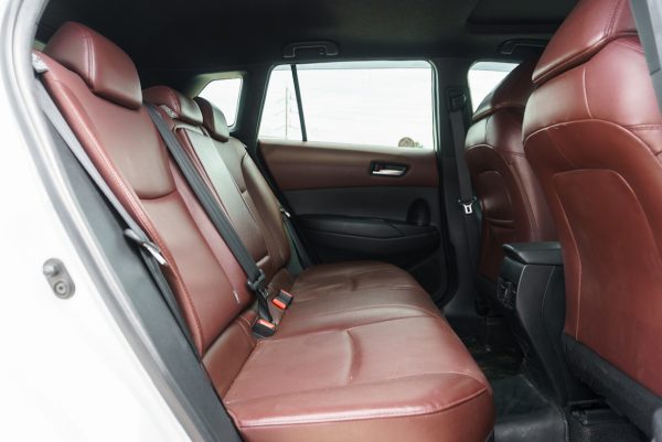TOYOTA COROLLA CROSS 1.8 HYBRID PREMIUM SAFETY AT 2020 (1ขณ5401) - Image 12