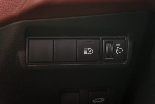 TOYOTA COROLLA CROSS 1.8 HYBRID PREMIUM SAFETY AT 2020 (1ขณ5401) - Image 25